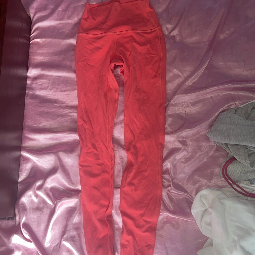 lululemon lipgloss leggings